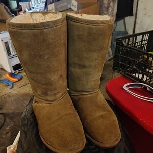 BearPaw Tan Suede Winter Boots